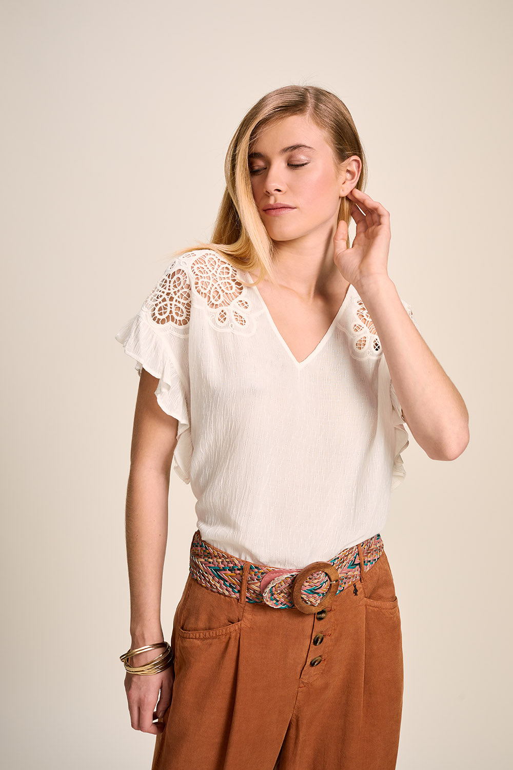 Romantisch Topje Met Borduursel