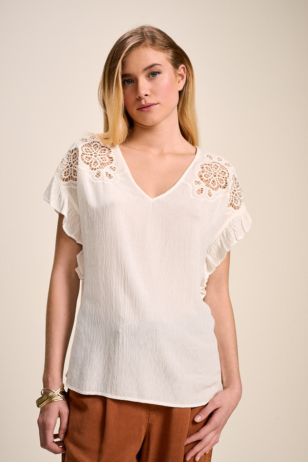 Romantisch Topje Met Borduursel