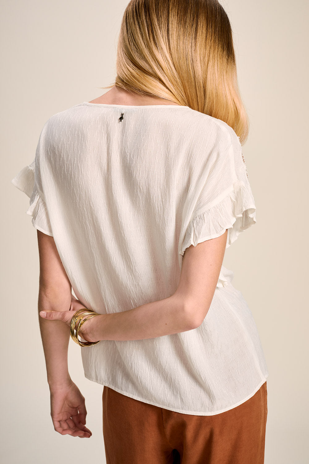 Romantisch Topje Met Borduursel