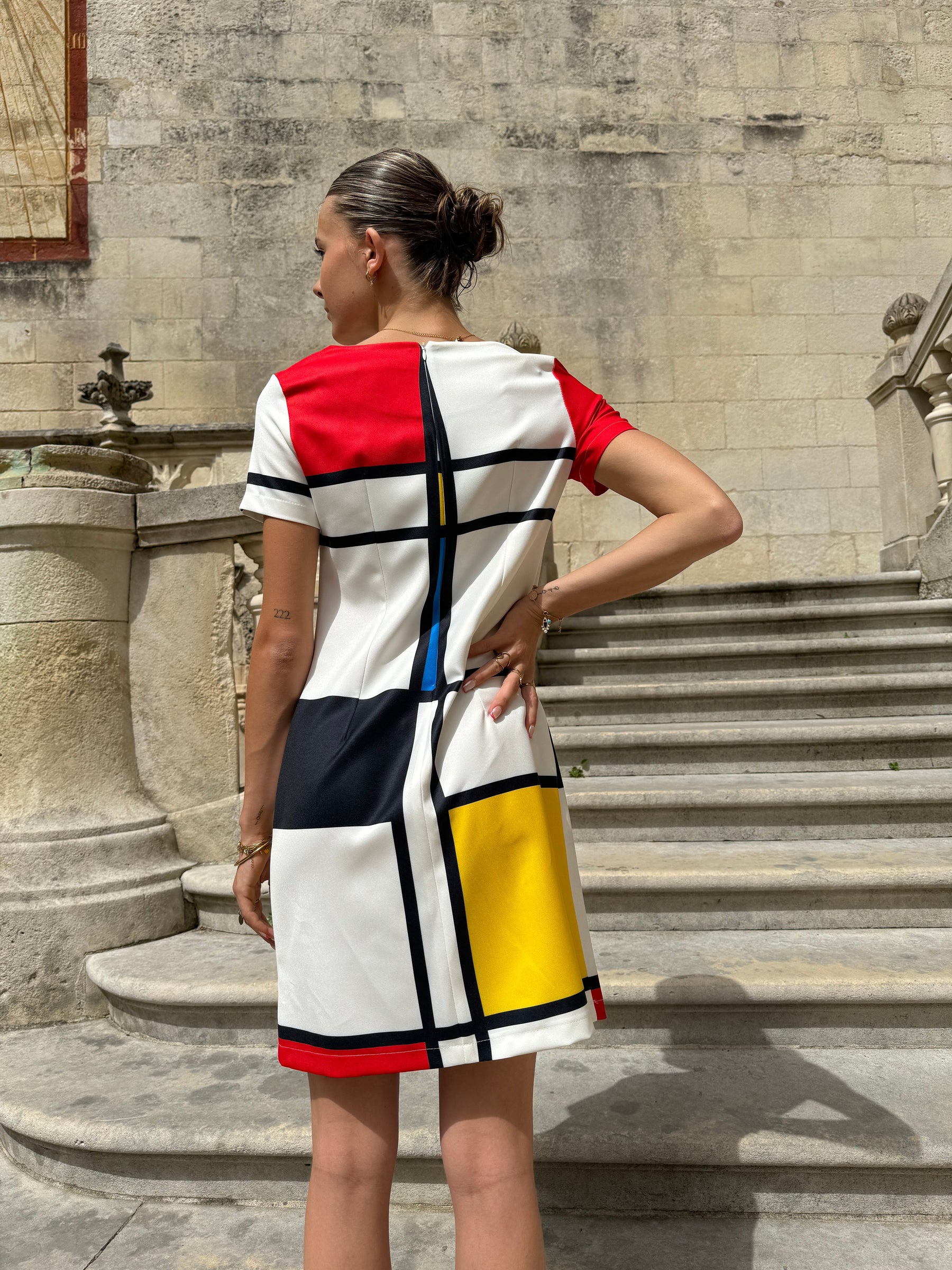 Korte Jurk Voor Vrouwen - Mondriaanprint & Retro Design