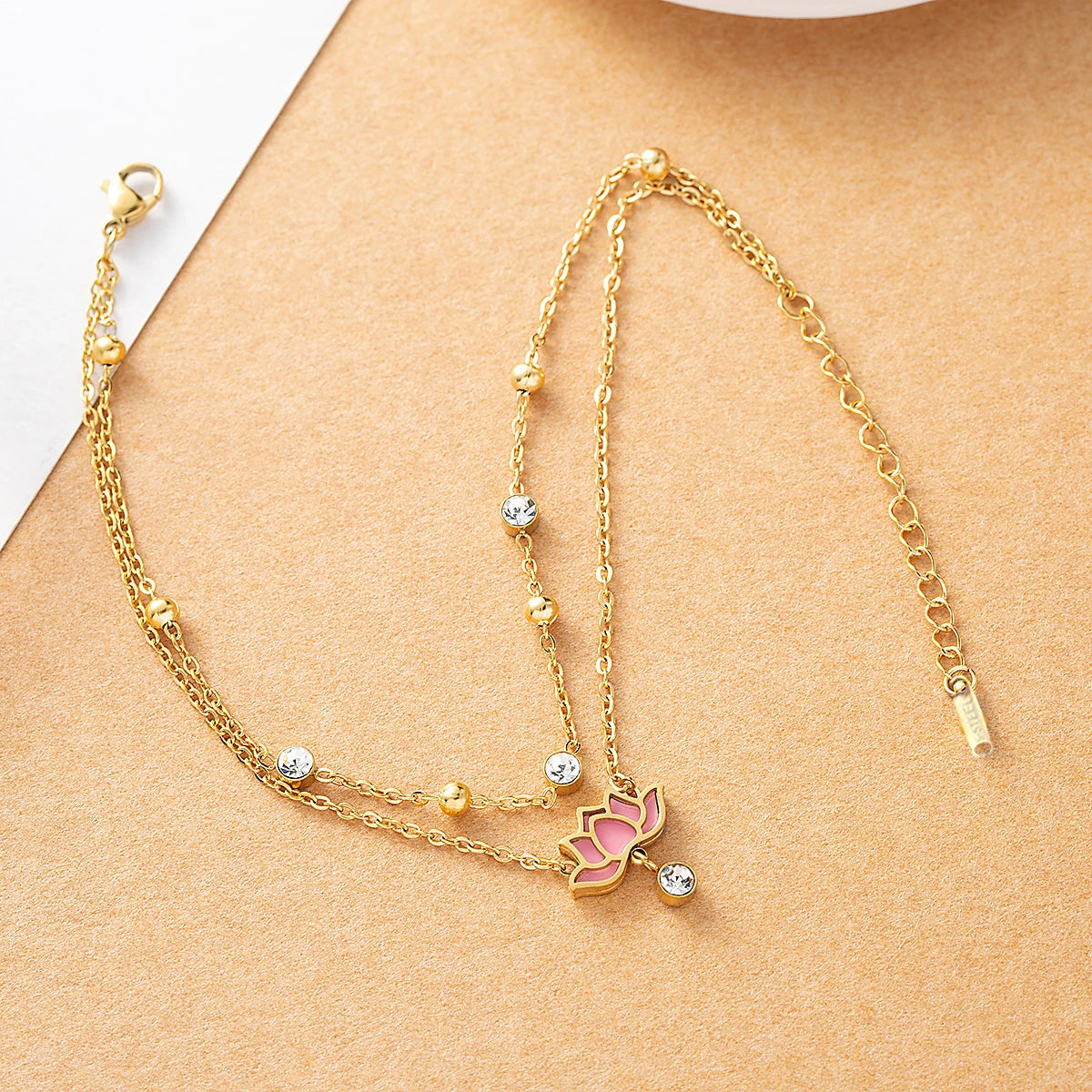 Multi Layer Lotus Enkelbandje