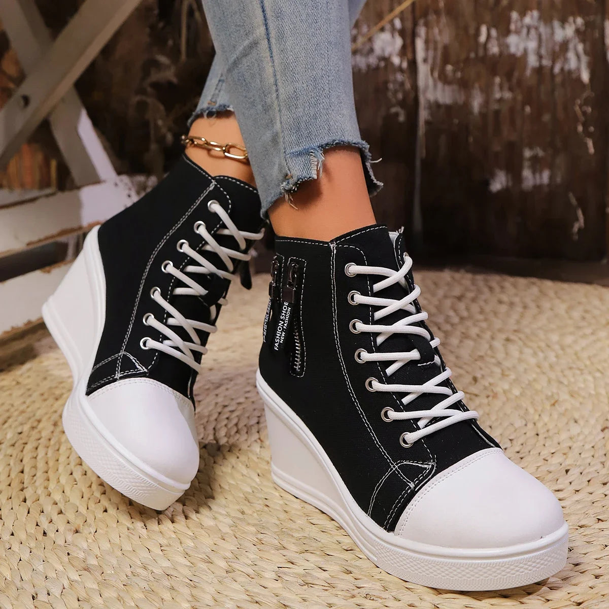 Elegant Wedge Sneakers Met Ritssluiting