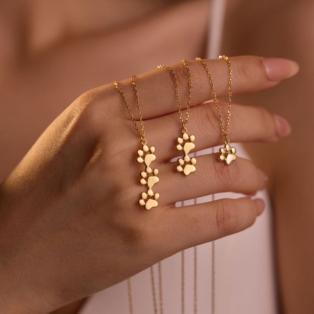 Pootjesketting β Dierenliefde in een Tijdloos Sieraad