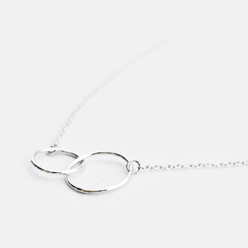 Handgemaakte Sterling 925 Zilveren Ketting met Twee Elegante Cirkels – Kies Jouw Stijl en Lengte