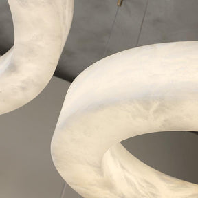 Elegante Hanglamp met Natuurlijke Alabaster Ringen – Luxe Verlichting voor Elke Ruimte