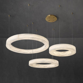 Elegante Hanglamp met Natuurlijke Alabaster Ringen – Luxe Verlichting voor Elke Ruimte