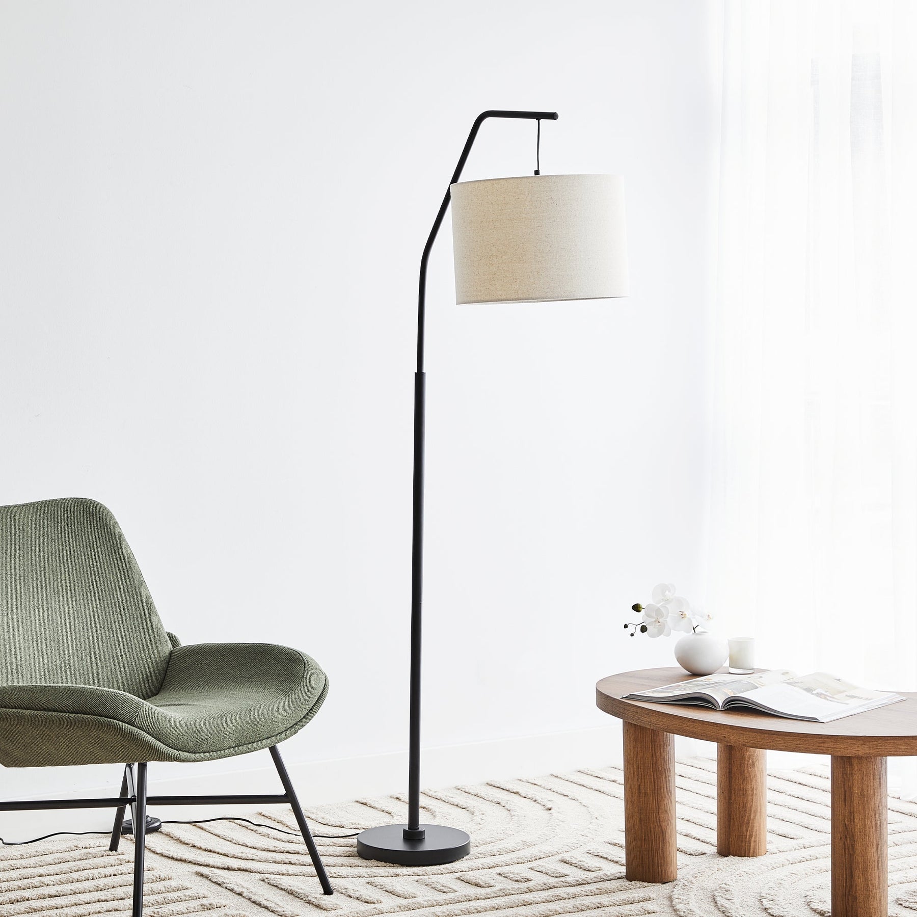 Vloerlamp - Stijlvolle 165 cm Hoogte in Goud/Zwart met Off-White Linnen Lampenkap