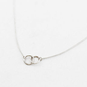 Handgemaakte Sterling 925 Zilveren Ketting met Twee Elegante Cirkels – Kies Jouw Stijl en Lengte
