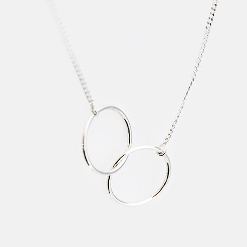 Handgemaakte Sterling 925 Zilveren Ketting met Twee Elegante Cirkels – Kies Jouw Stijl en Lengte