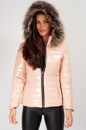 Zwarte Glanzende Dames Pufferjack met Faux Fur Capuchon: Warm, Winddicht en Modieus