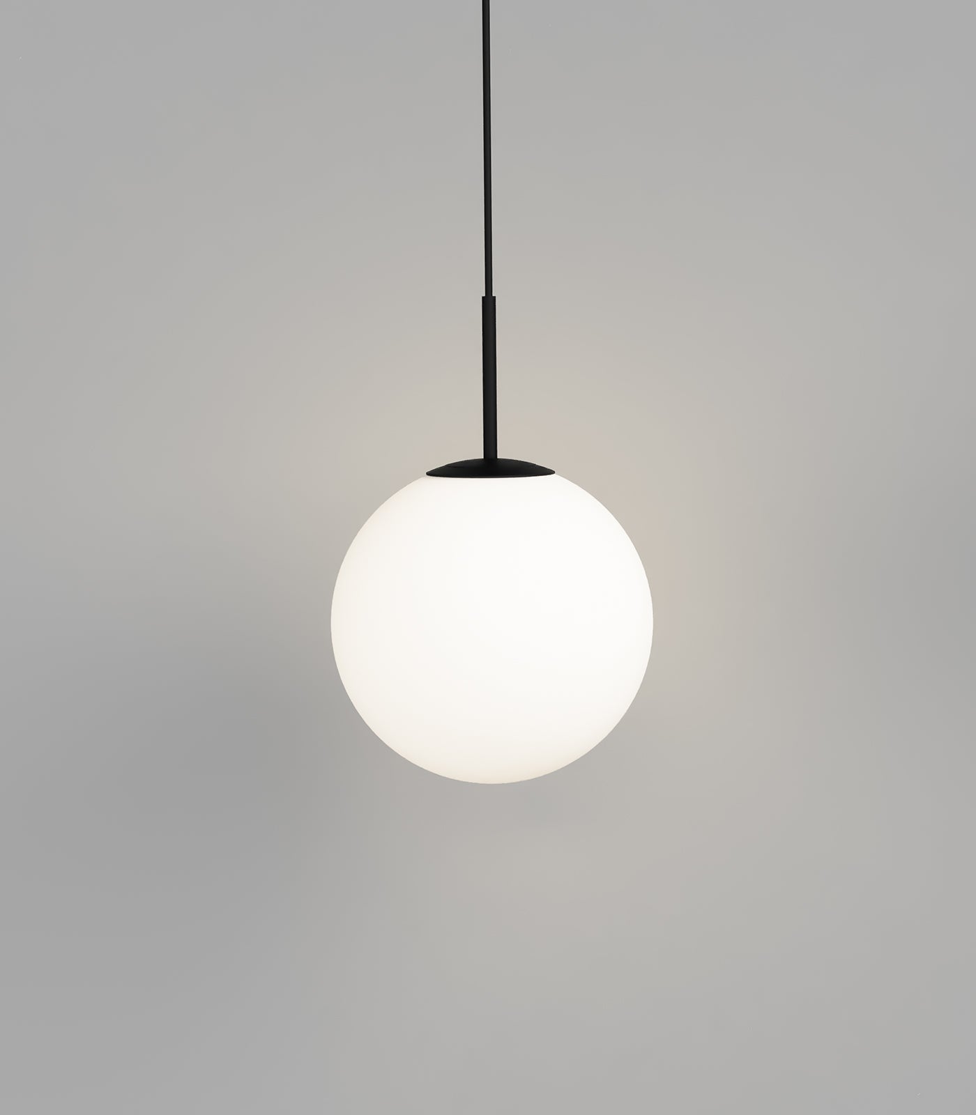 Zenith Max Hanglamp - Grote Glazen Bol met Elegante Afwerking voor Stijlvolle Verlichting