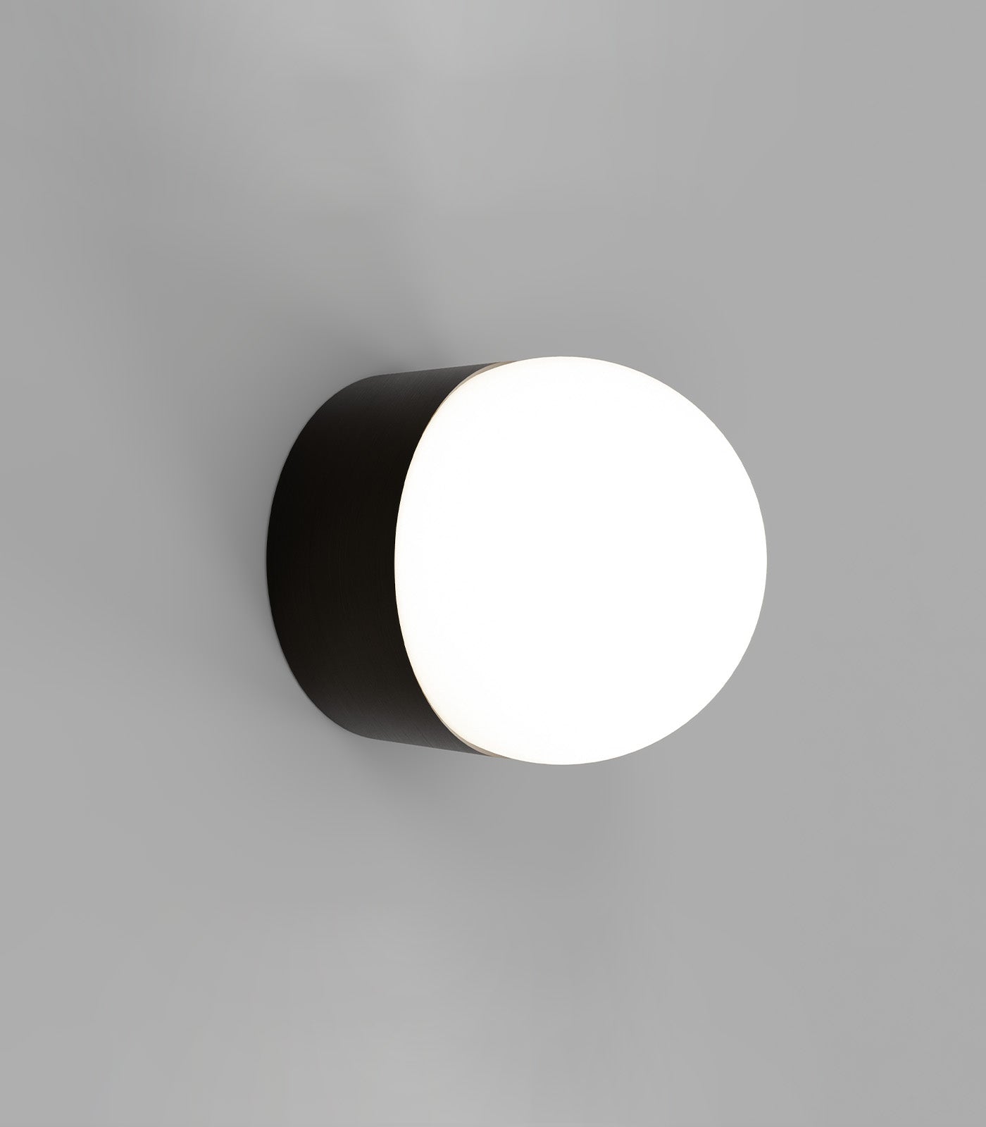 Luna Sur Wandlamp - Elegante Wandverlichting met Opale Glazen Bol en Aluminium Frame