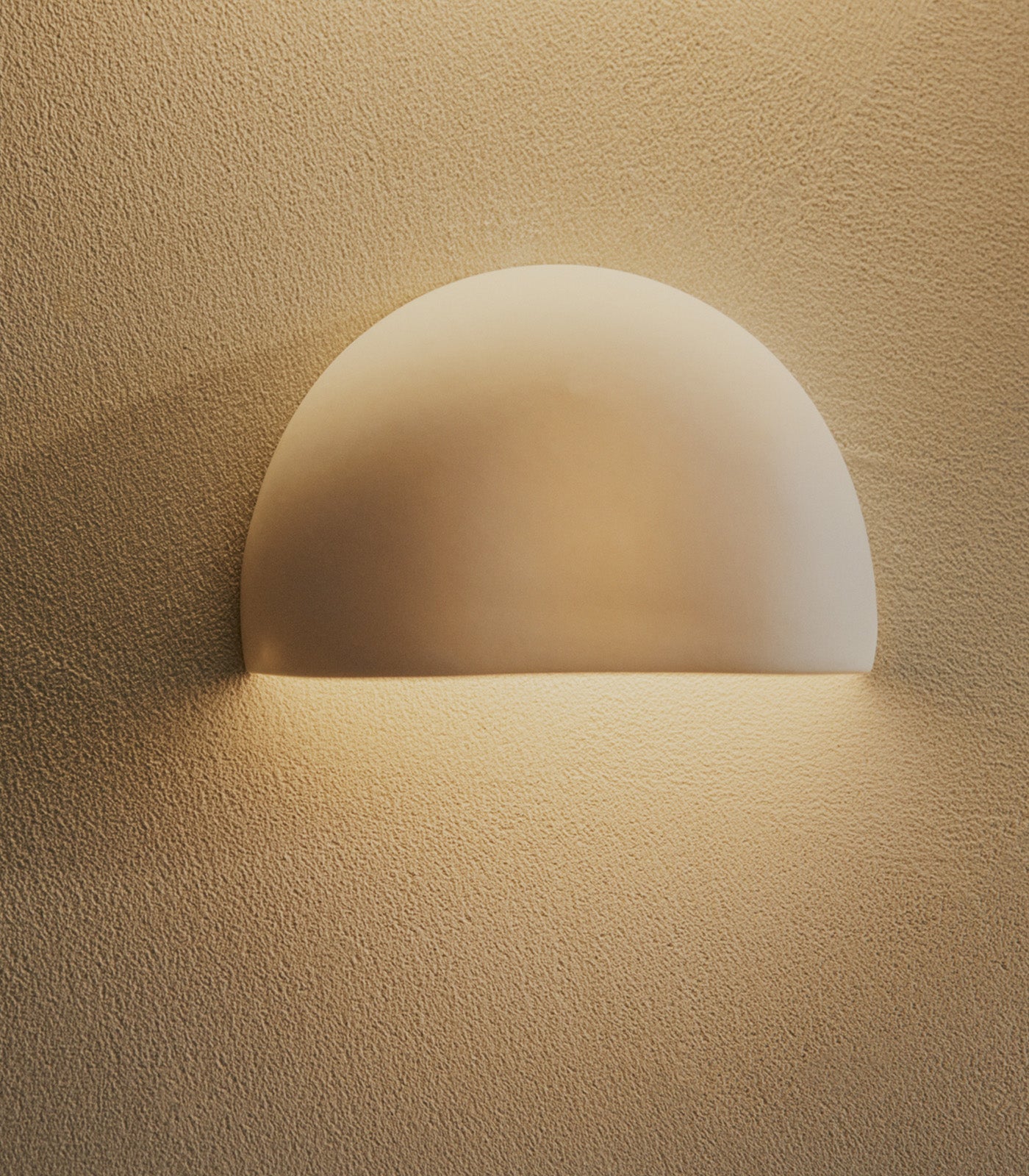 Elegante Lunaire Wandlamp – Verfijnde Sfeerverlichting in Vier Maten en Kleuren, Richtbaar voor Elke Ruimte