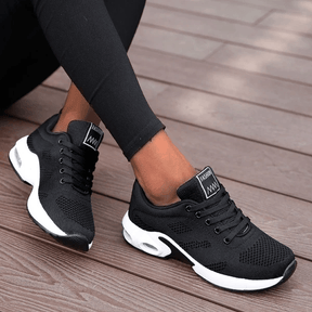 Striders: Stijlvolle, comfortabele sneakers die voetproblemen verlichten en optimale ondersteuning bieden, perfect voor dagelijks gebruik.